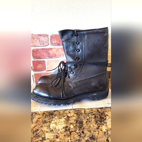 Black tactical boots - Picture 5 of 9